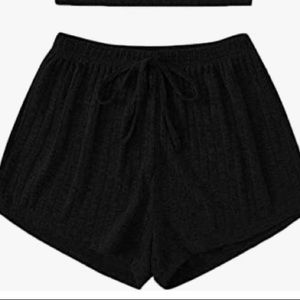 amazon black short size M